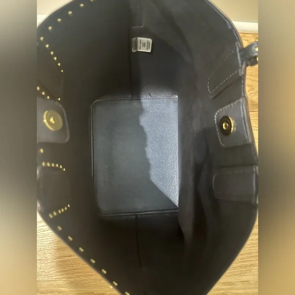 💙Calvin Klein Studded Navy Bucket Purse - Picture 6 of 9